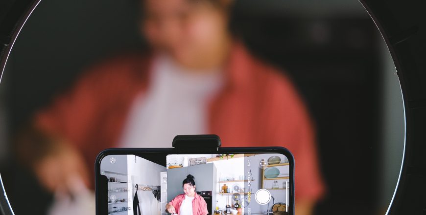 pexels-anna-shvets-12674086