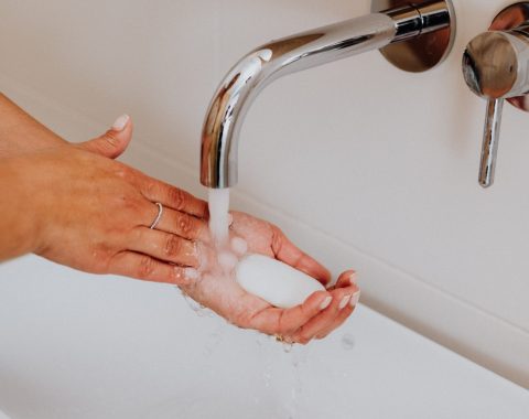 pexels-karolina-grabowska-5240615